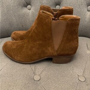 Kensie Brown Bootie Perfect for fall